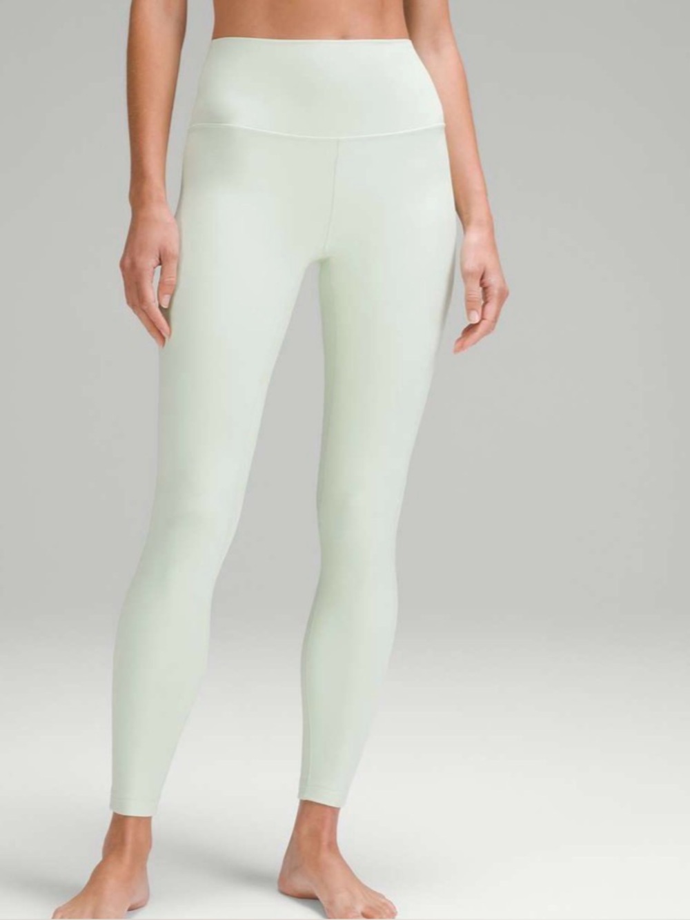 Lululemon Align High-Rise Pant 25"
Kohlrabi Green size 4